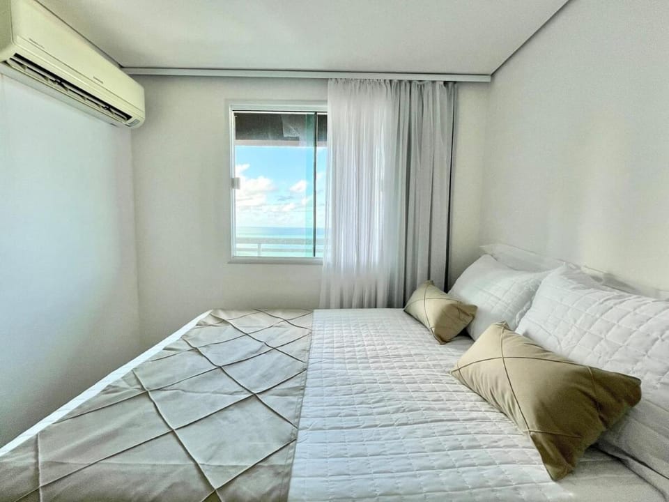 Bed, Photo of the whole room, Bedroom, air conditioner
