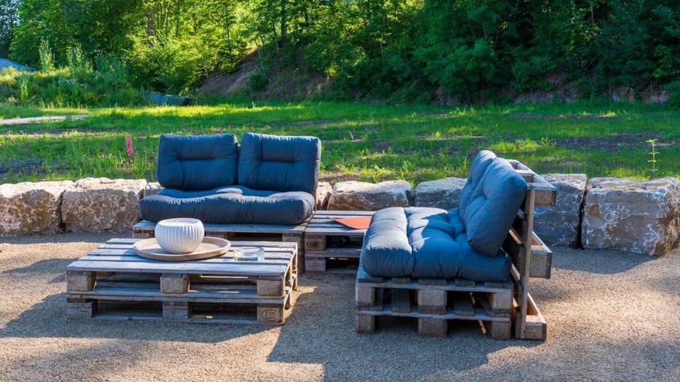 Garden, Seating area