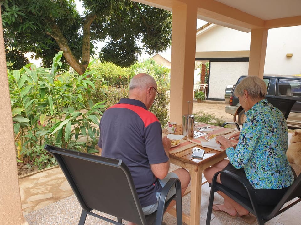 Patio, Food and drinks, Dining area, Garden view, group of guests
