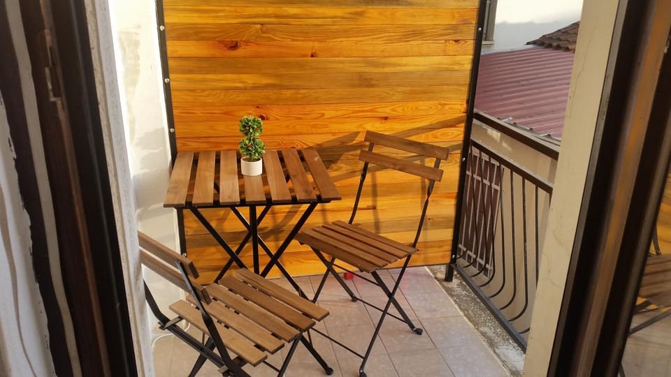 Spring, Day, Balcony/Terrace