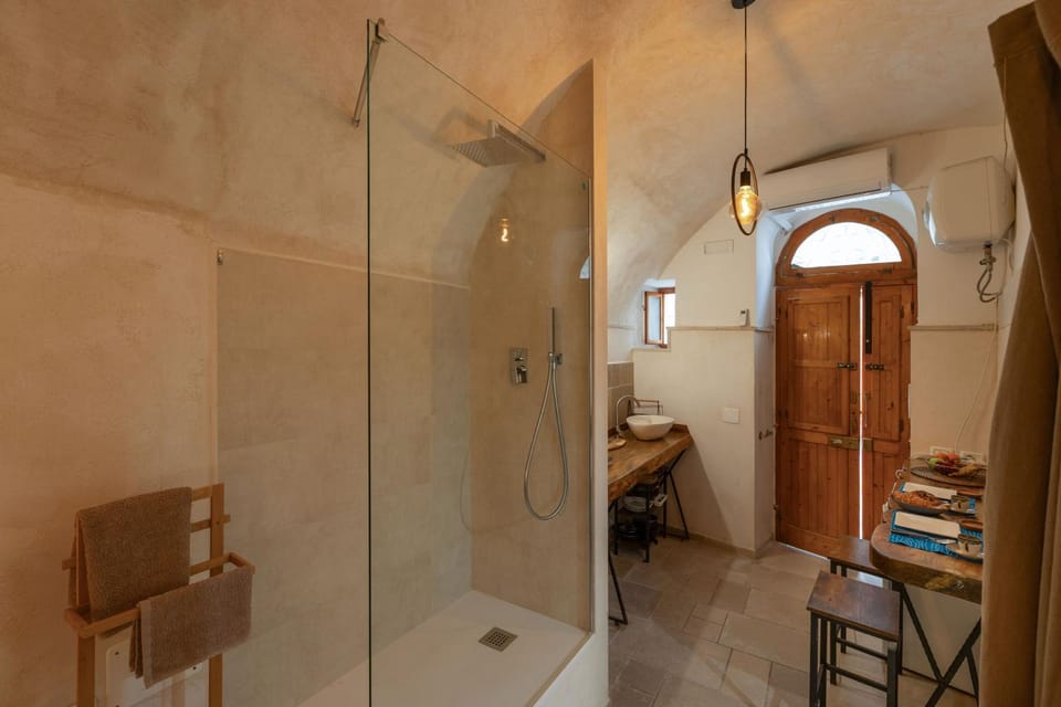 Shower, Photo of the whole room