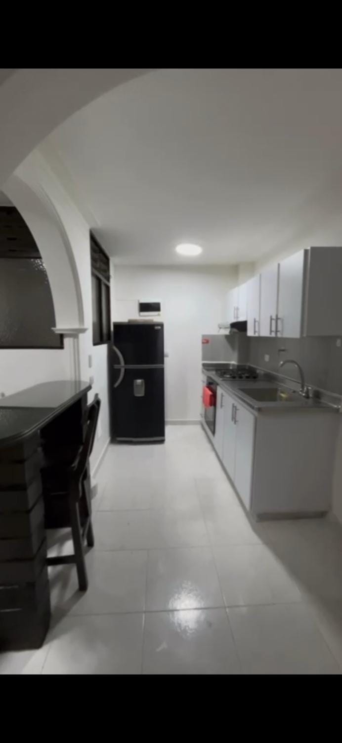 CÓMODO APARTAMENTO CERCA De TODO EN ENVIGADO Apartment in Envigado