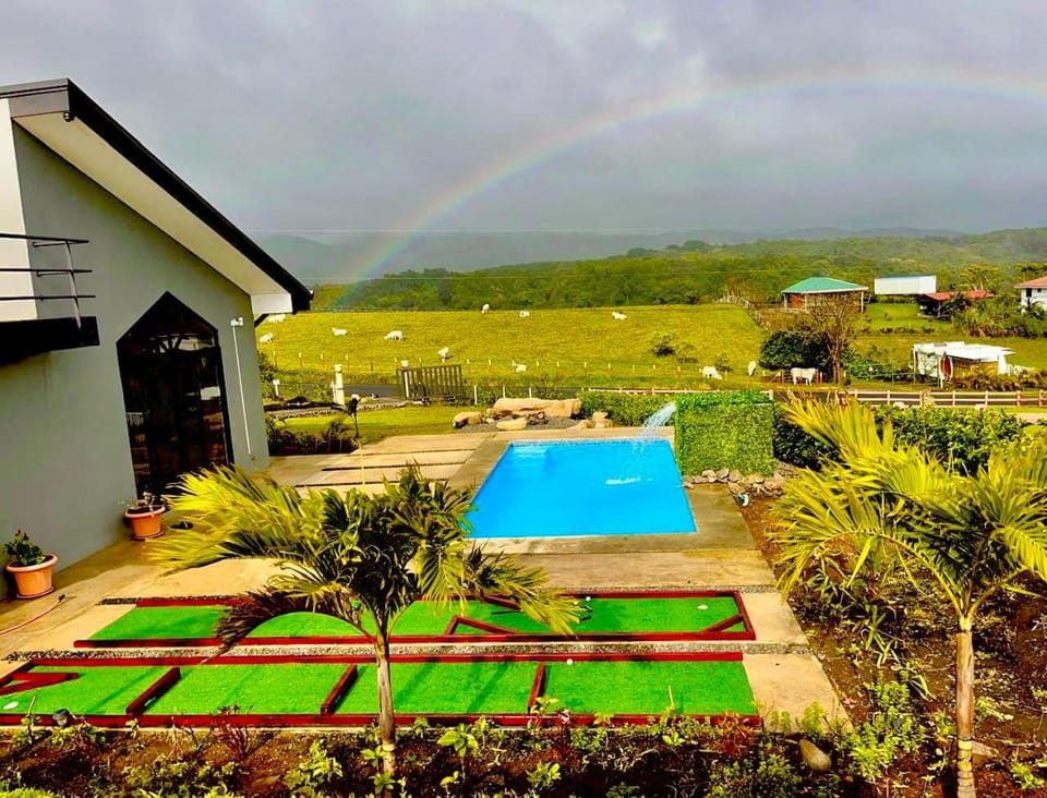 Minigolf, Swimming pool