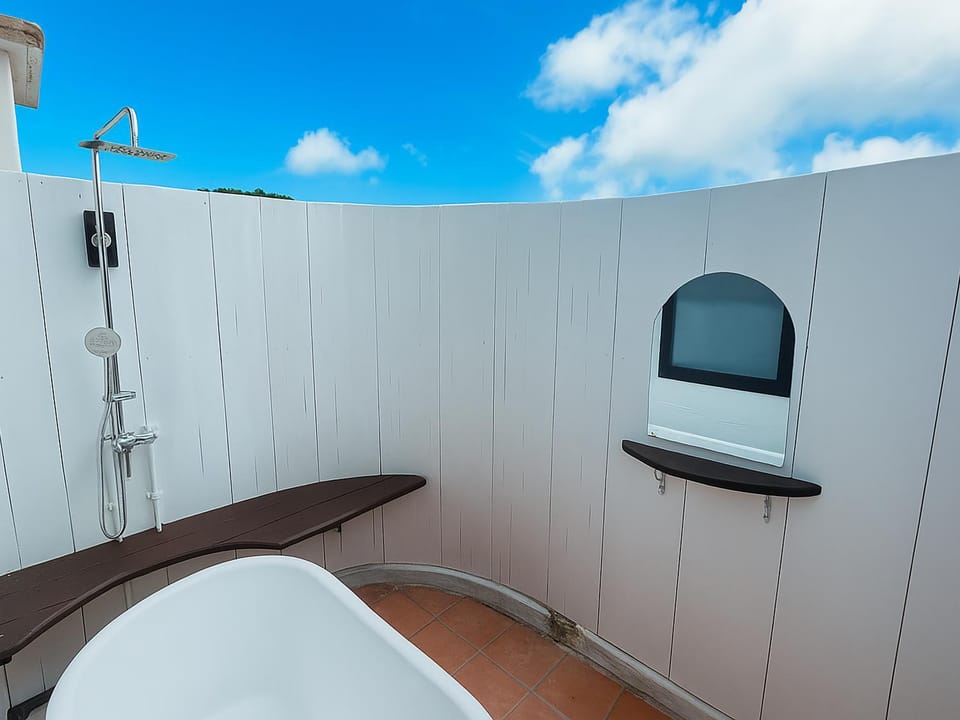 Bathroom, Open Air Bath