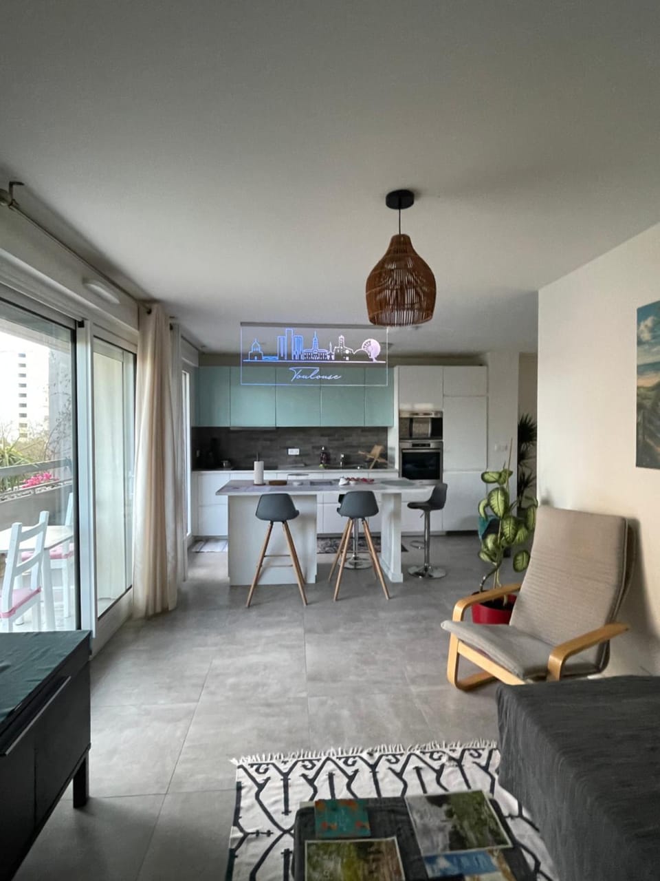 Apartment Zénith Charm of Barry Gardens- private parking Apartment in Toulouse