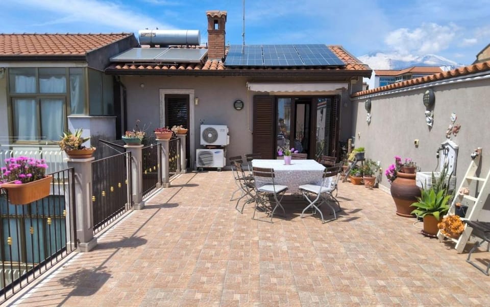 Balcony/Terrace, Balcony/Terrace