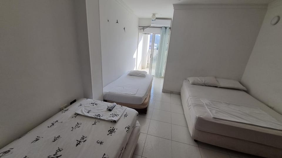 Habitación en el rodadero a solo pasos del mar Apartment hotel in Gaira