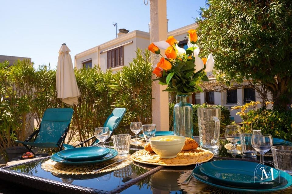 Rez-de-jardin à 1km du centre-ville de Six-Fours Apartment in Six-Fours-les-Plages