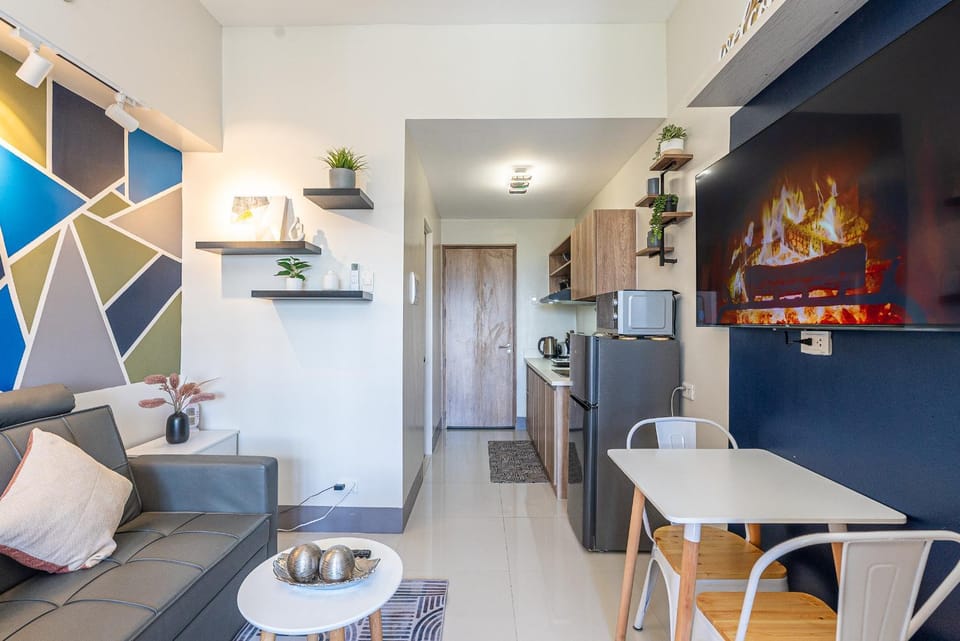 Living room, Dining area, pet friendly