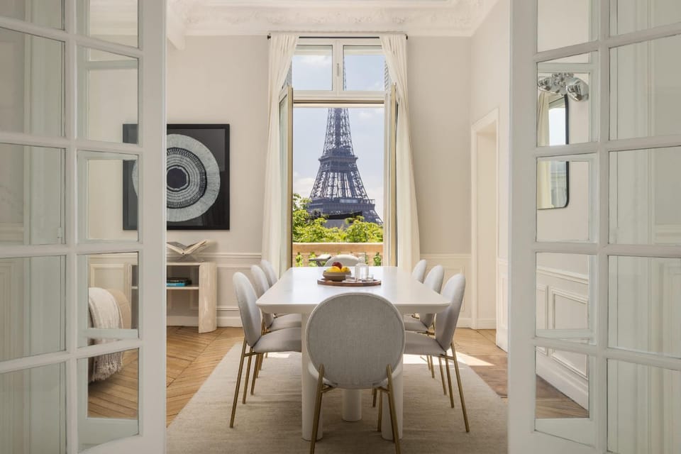 Exceptional Eiffel Tower Gem 4BED 8P in Trocadero Apartment in Paris