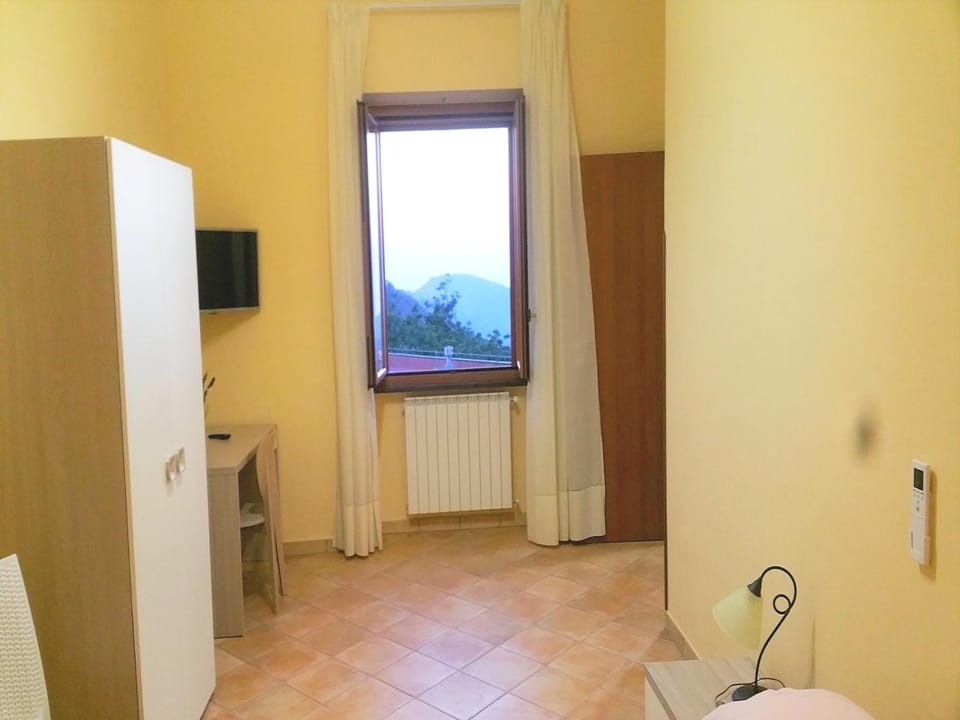 TV and multimedia, Bedroom