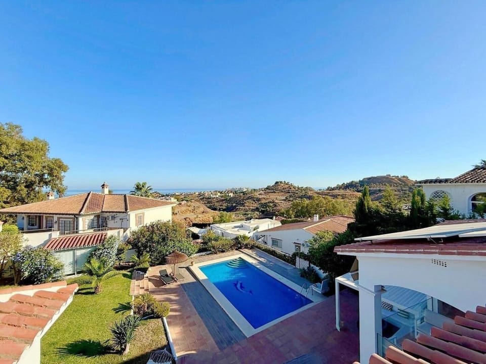 Bird's eye view, Garden view, Pool view, Swimming pool