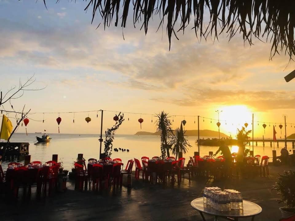 Phòng ba giường có view biển Hotel in Hoi An