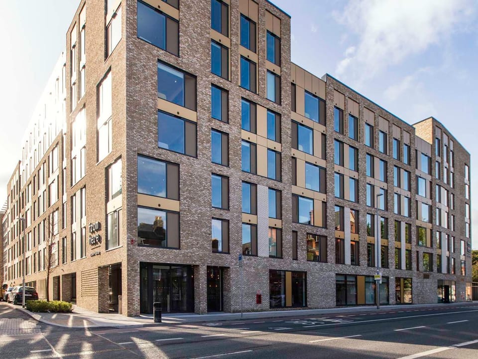 Property building, Street view