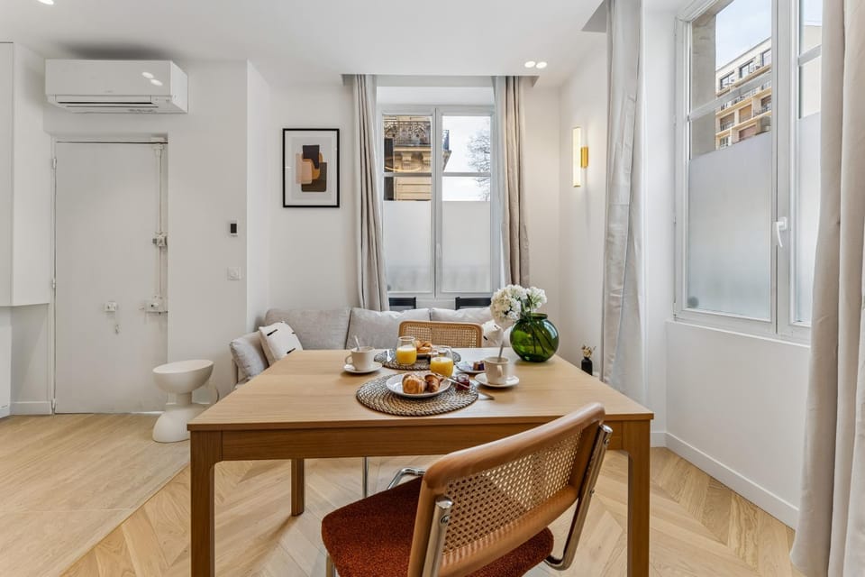 Appartement Guersant Pereire Apartment in Paris