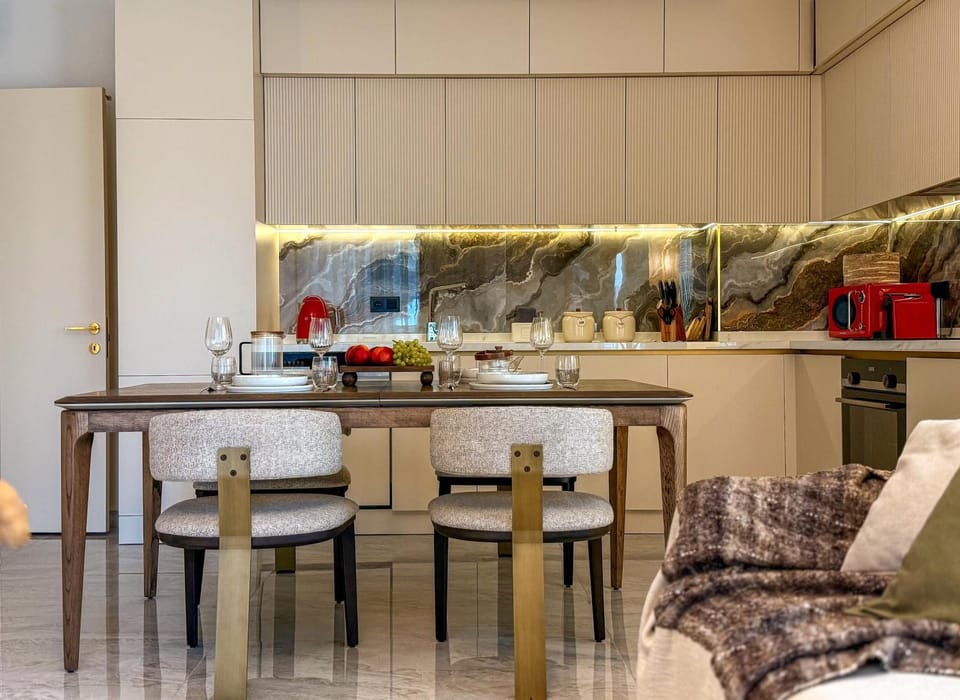 Seating area, Dining area