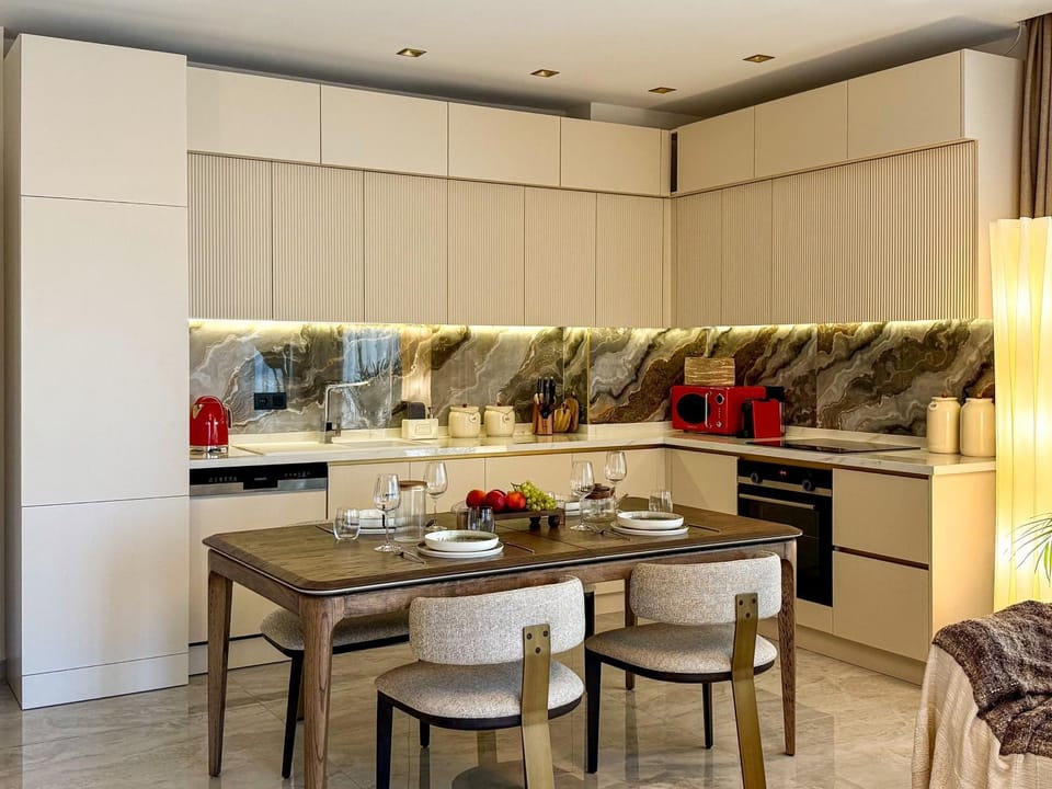 Kitchen or kitchenette, Seating area, Dining area, dishwasher, stove