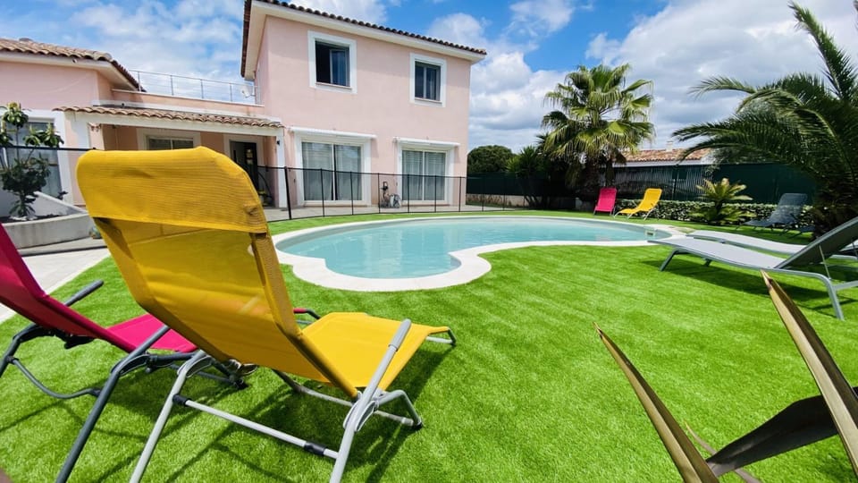 Villa ROSÉA DU VAR in PACA Piscine Privée sans vis à vis 10mn de Fréjus Villa in Roquebrune-sur-Argens