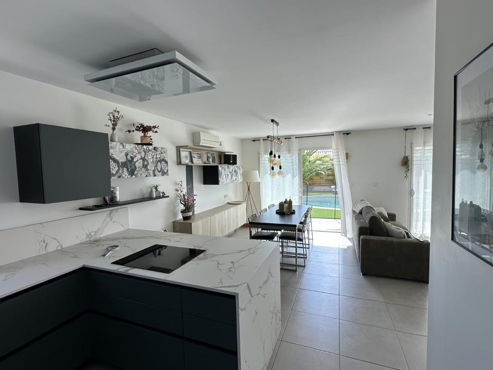 Villa ROSÉA DU VAR in PACA Piscine Privée 10mn de Fréjus Villa in Roquebrune-sur-Argens