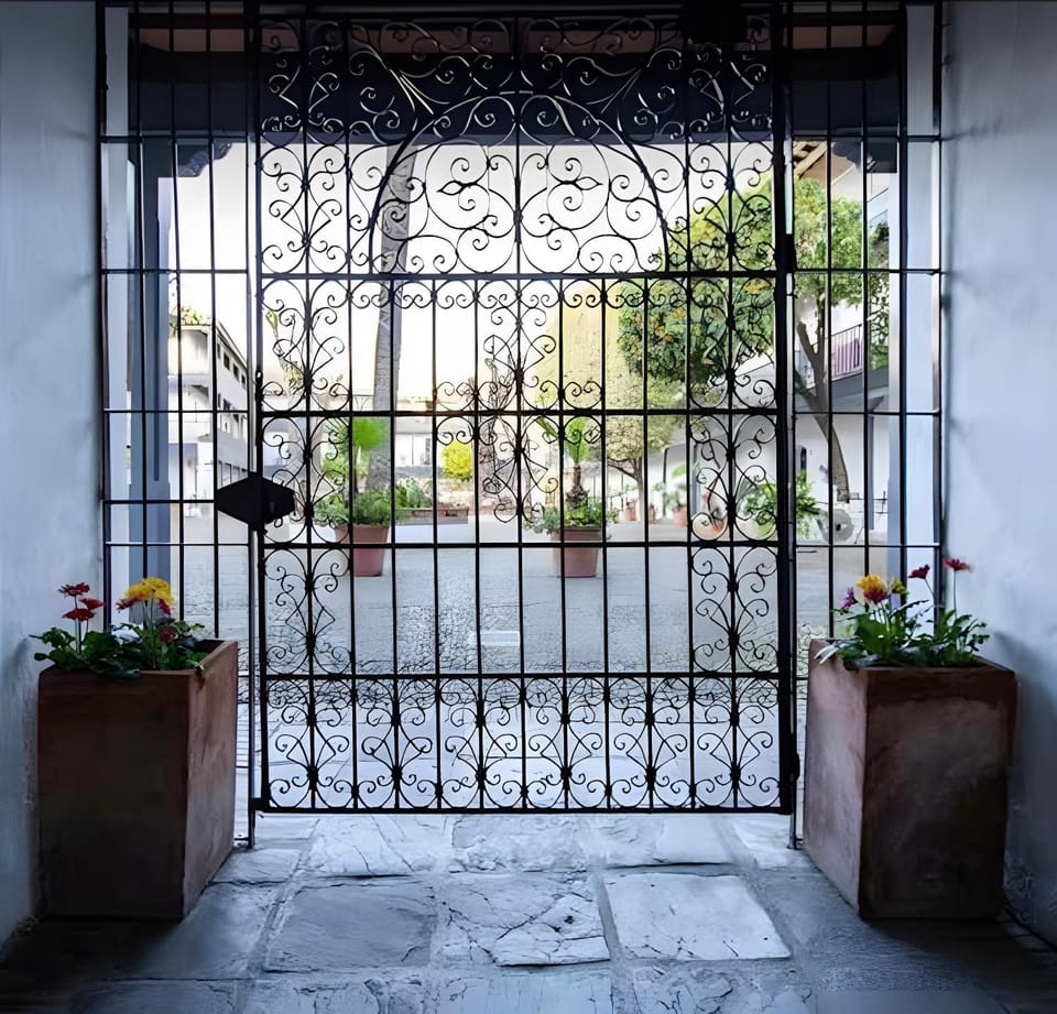 Apto En Historico Patio Andaluz Apartment in Seville