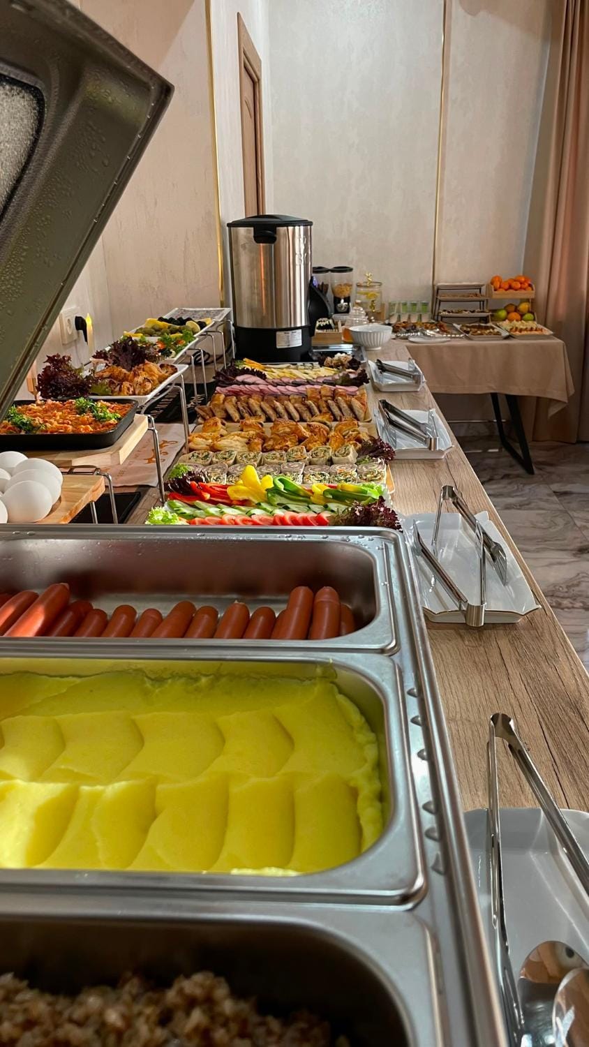 Buffet breakfast