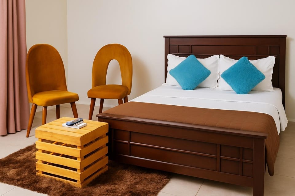 Bed, Photo of the whole room, Bedroom