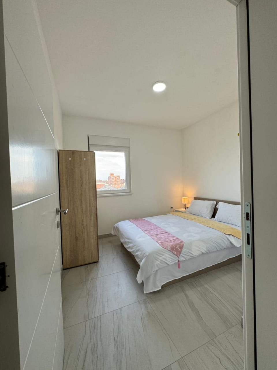 Bed, Photo of the whole room, Bedroom, wardrobe