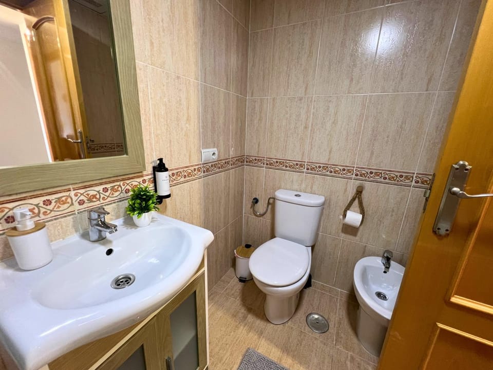 Shower, Toilet, Bathroom, bidet