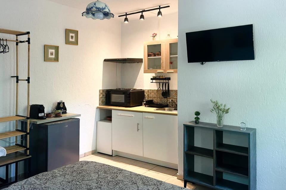 TV and multimedia, Kitchen or kitchenette