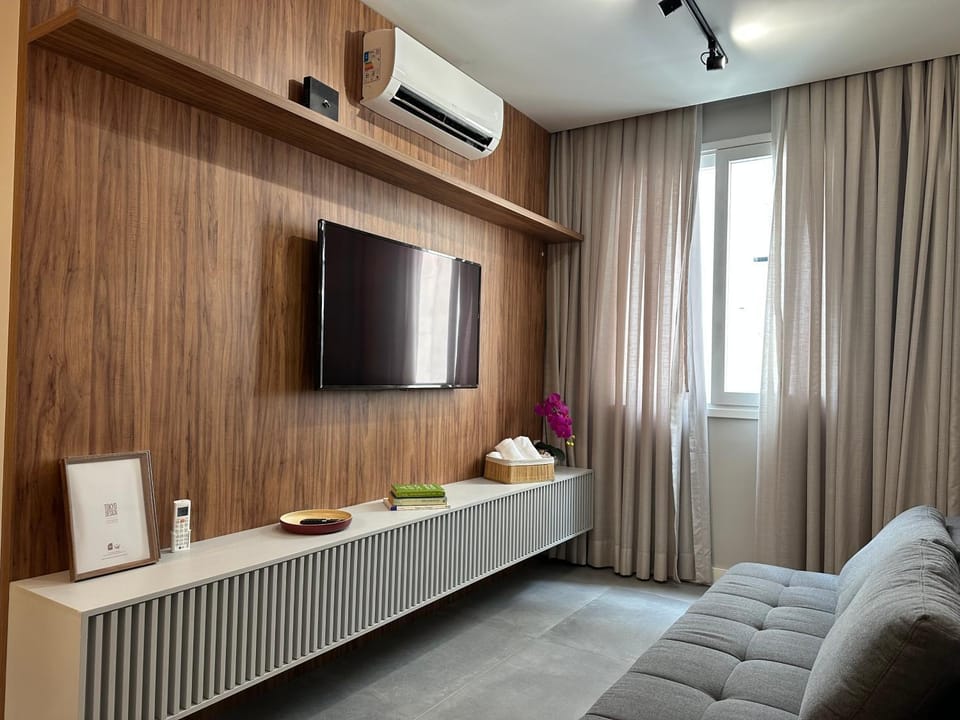 Communal lounge/ TV room, TV and multimedia, Living room, Evening entertainment, internet, air conditioner