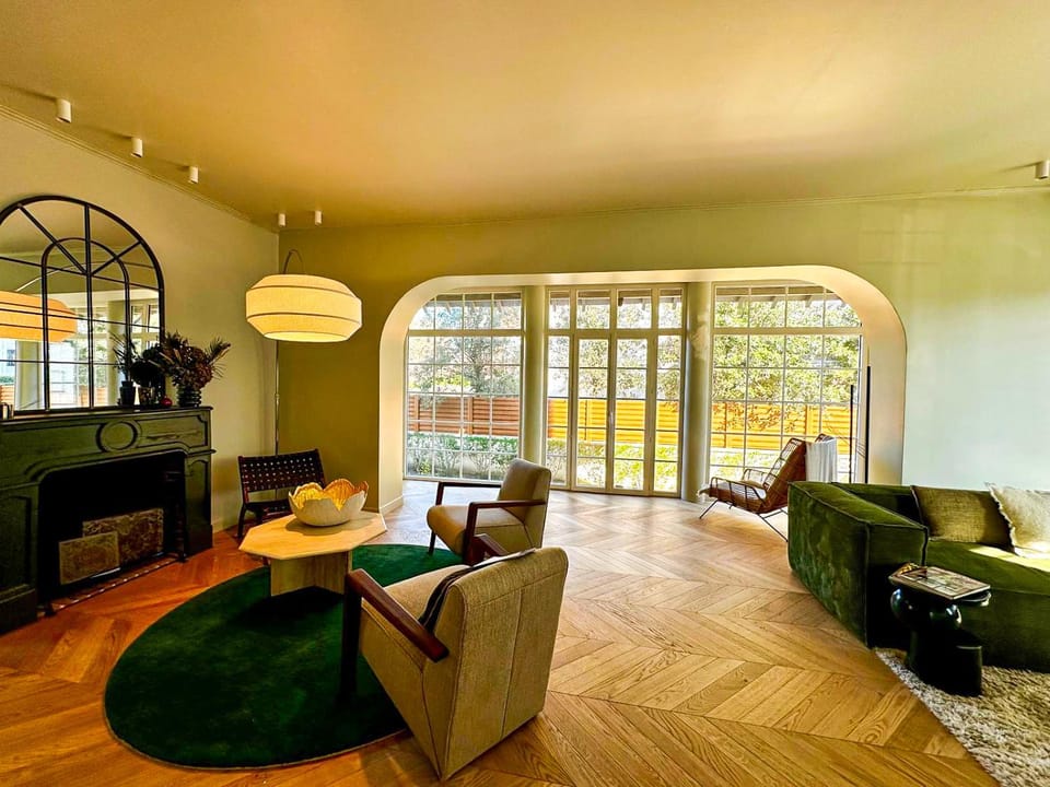 TV and multimedia, Living room, Seating area