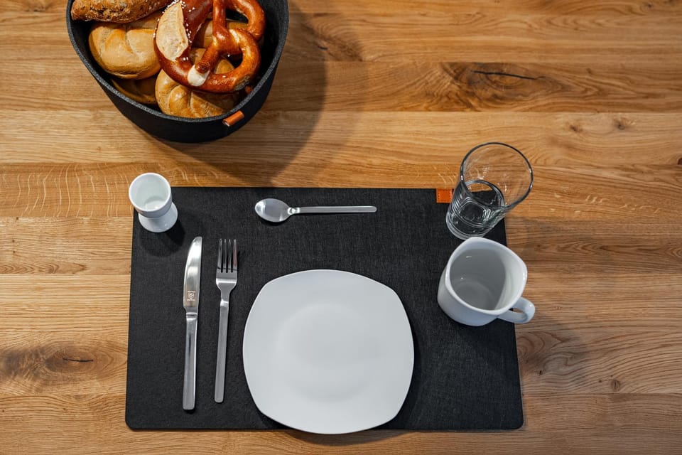 Dining area, Breakfast
