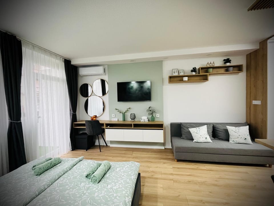 Sugo Studio Apartman Apartment in Hungary
