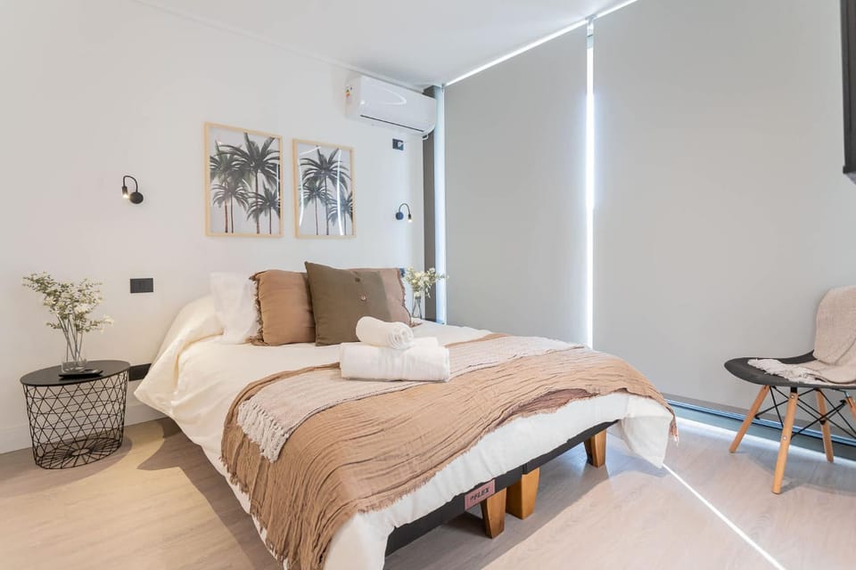 In Front of Araucano Park 2BR2BATH Sleeps 5 Apartment in Las Condes
