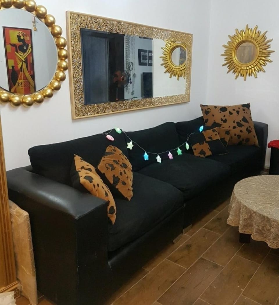 Charming Ground Floor Apartment in Dokki Apartment in Cairo