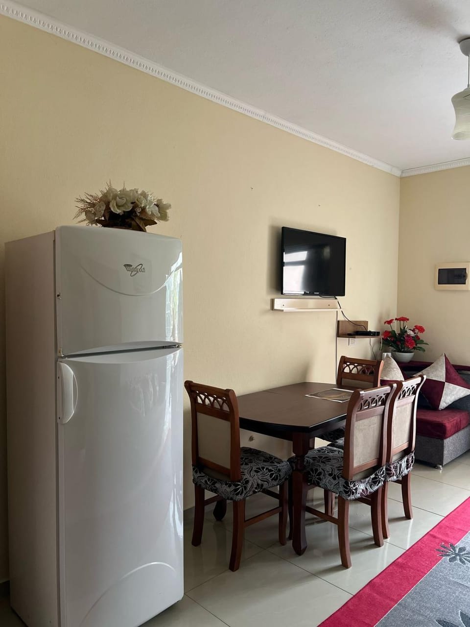 Communal lounge/ TV room, Living room
