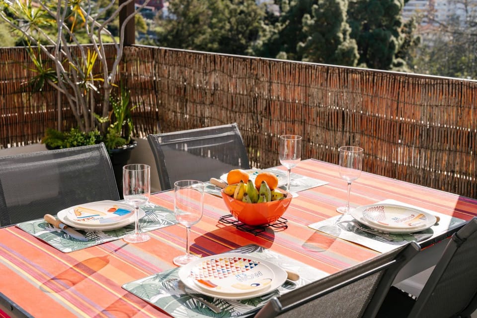 Patio, Dining area