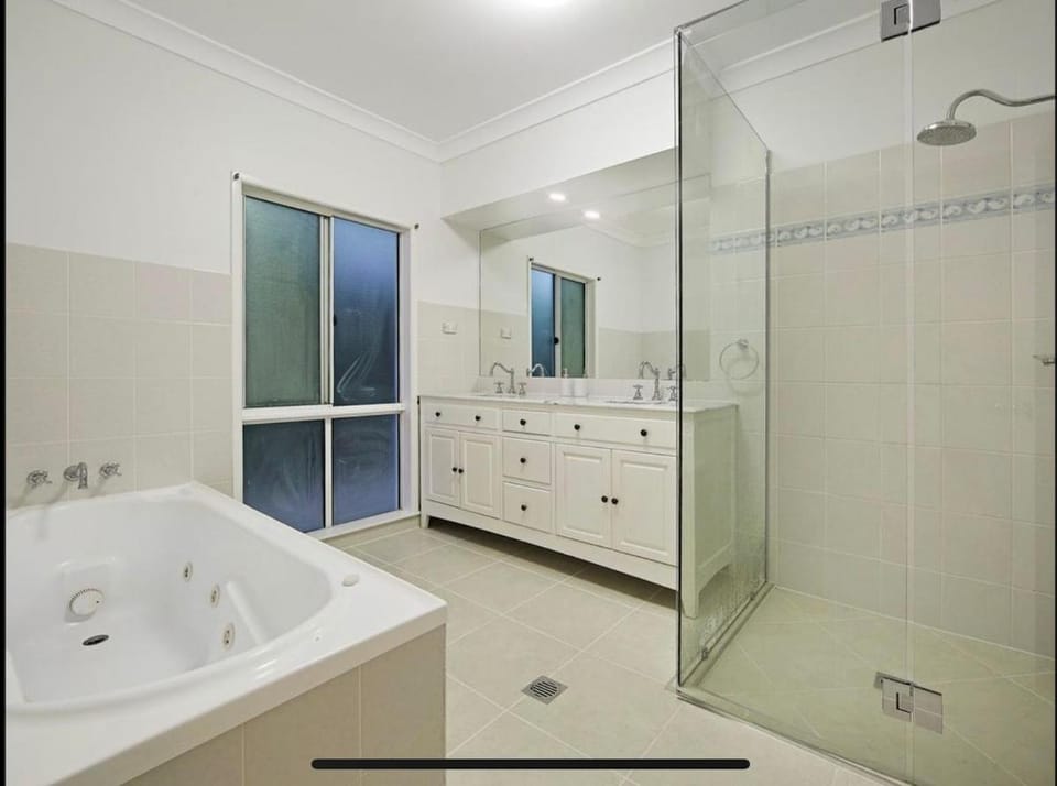 Shower, Bathroom, Bath
