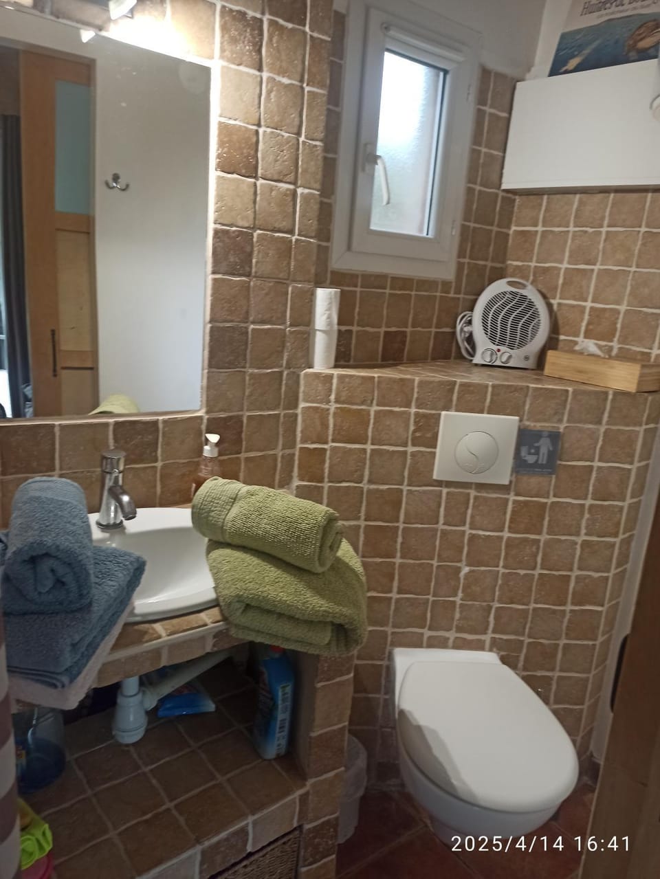 Shower, Toilet