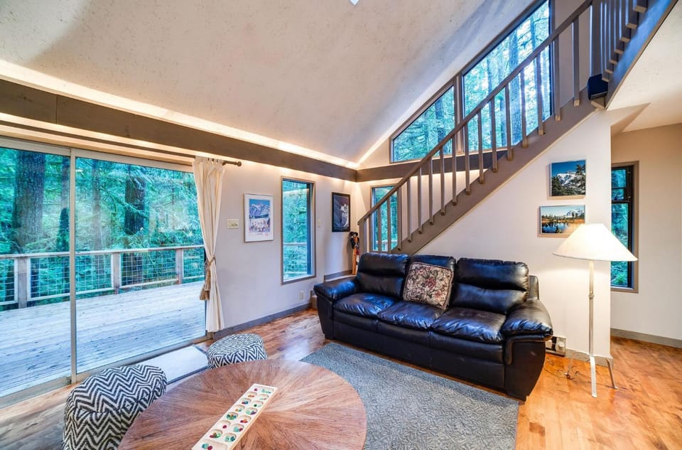 Living room, Decorative detail