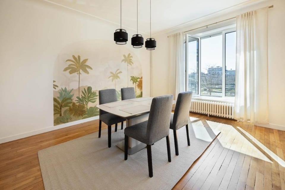 Vue sur la place Wilson - Appt spacieux et lumineux Apartment in Brest