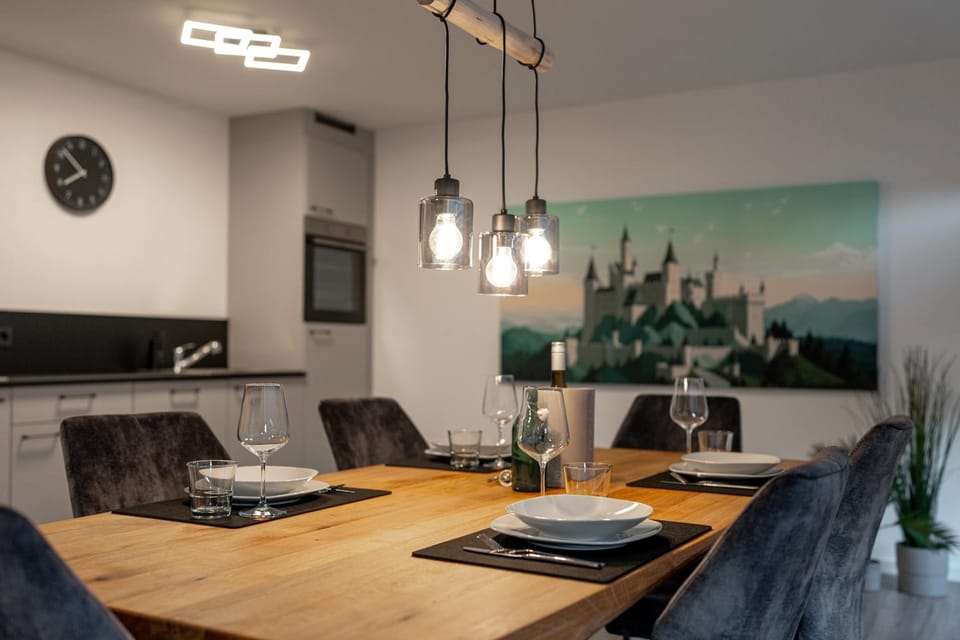 Seating area, Dining area, dishwasher, stove, kitchen