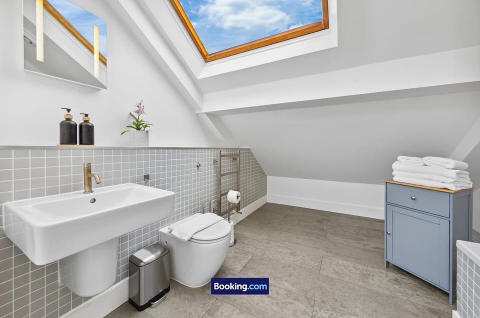 Luxe Farringdon Apartments By Stay Smart Short Lets & Serviced Accommodation London With Free WiFi Apartment in London Borough of Islington