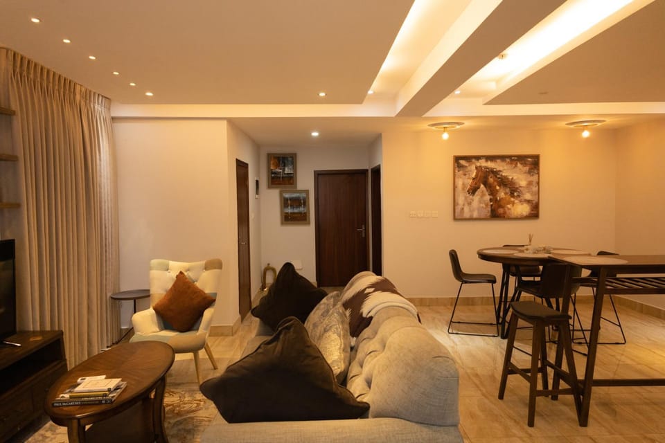 Living room, Seating area, Dining area