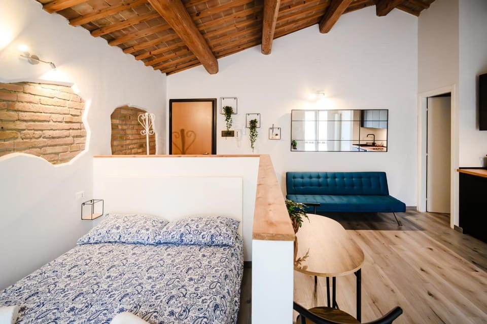 Facade/entrance, Living room, Bedroom, kitchen