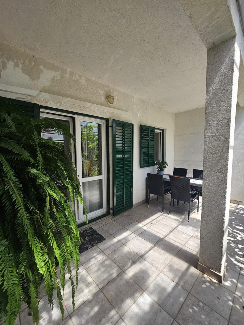 Day, View (from property/room), Balcony/Terrace, Dining area, Landmark view