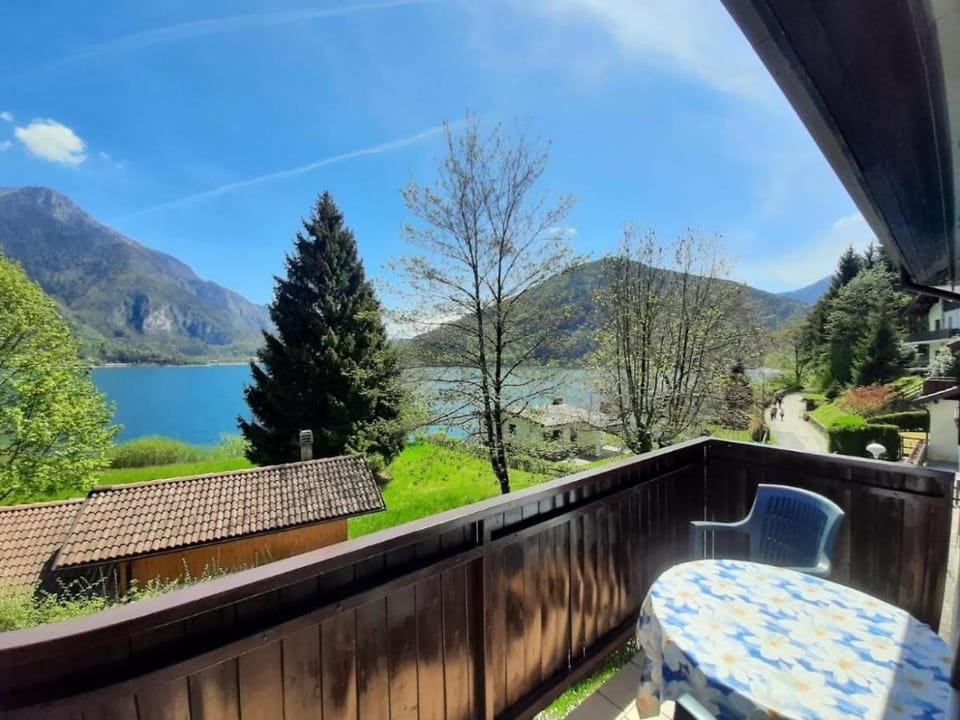 Nearby landmark, Natural landscape, View (from property/room), Balcony/Terrace, Lake view, Mountain view