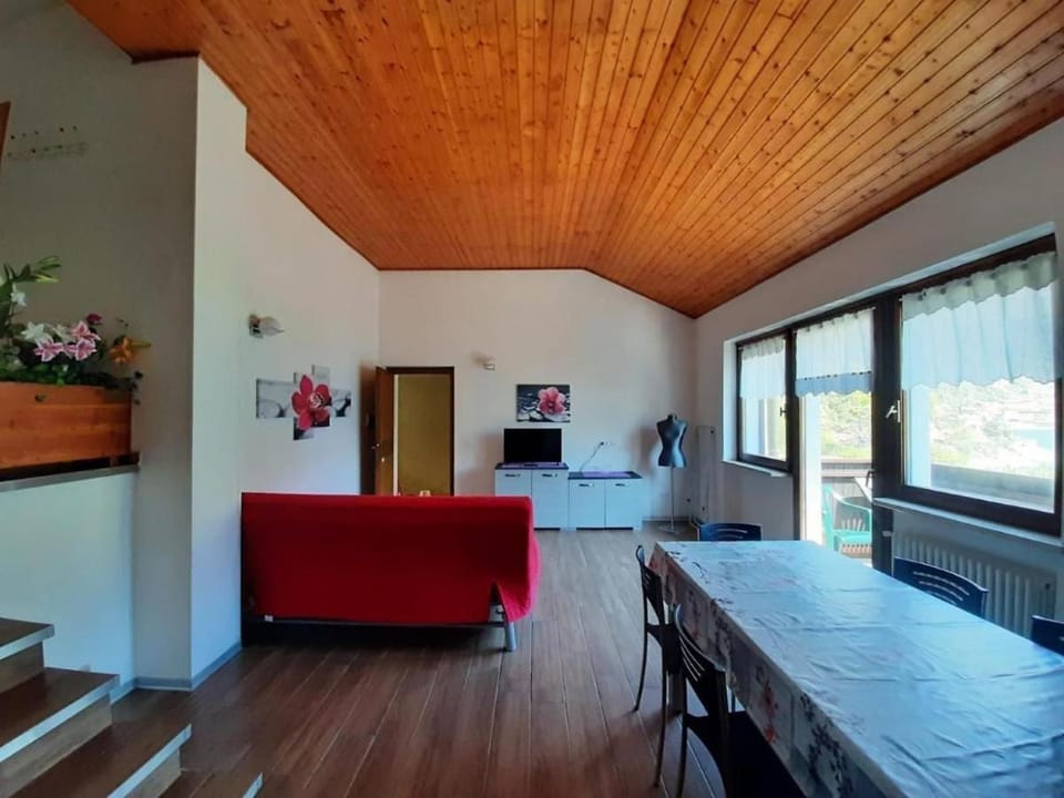 Communal lounge/ TV room, Living room, Seating area, Dining area