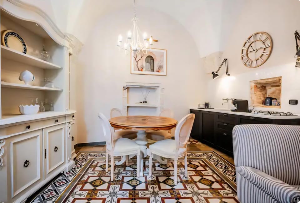 Casa Raguso-Charming Duplex in Historic Center Apartment in Martina Franca