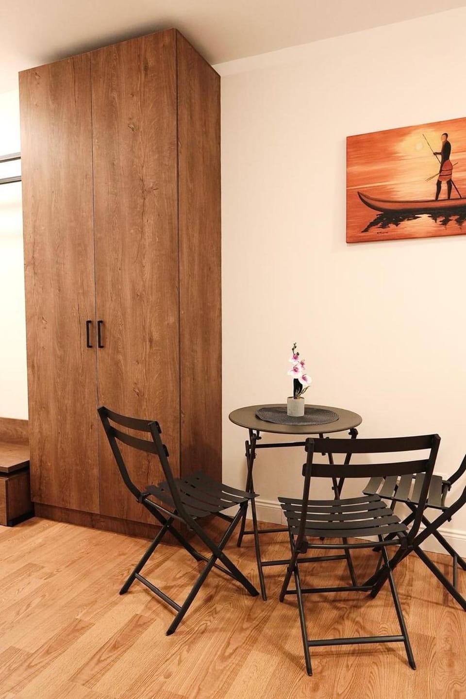 Living room, Seating area, Dining area, wardrobe